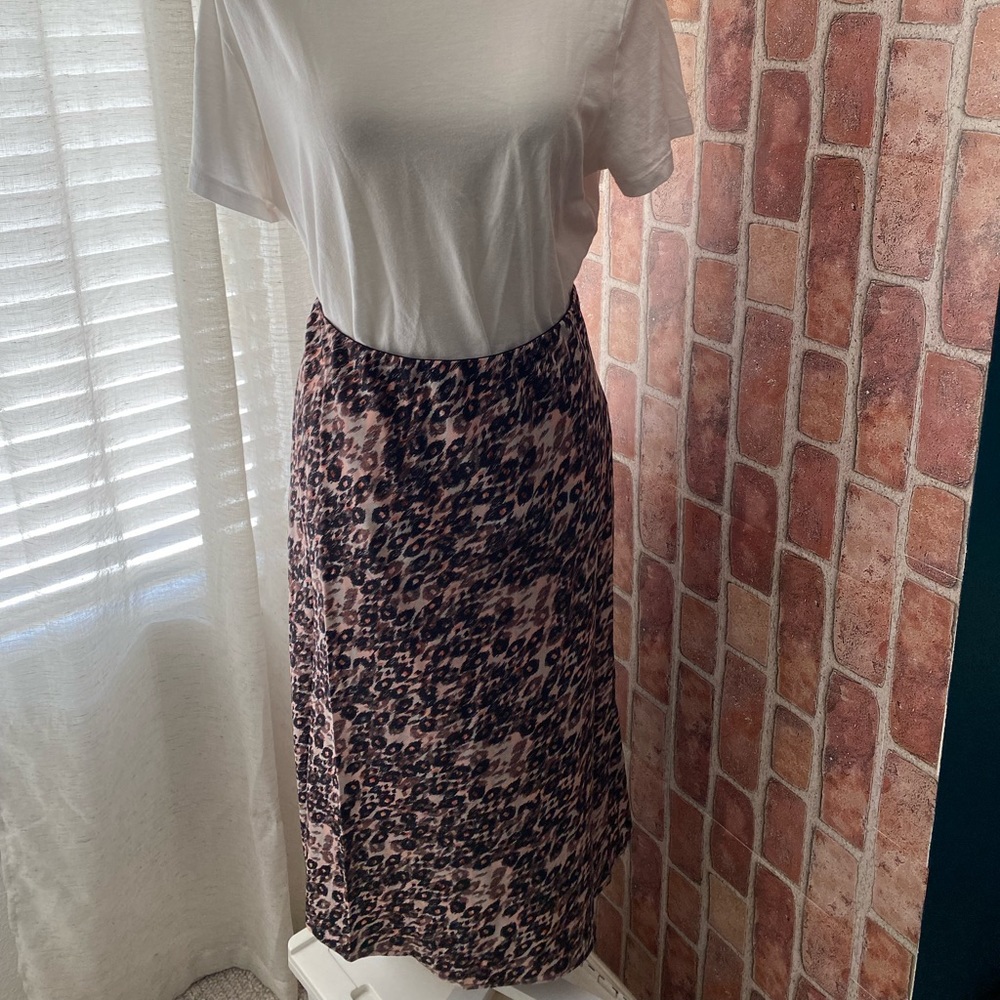 Sanctuary Silky Satiny Pink Leopard Print Midi Skirt Size L NWOT